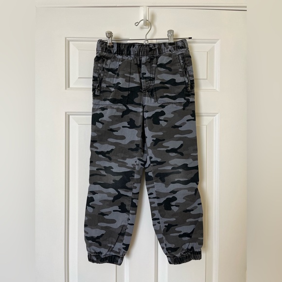 GAP KIDS JERSEY LINED CAMO JOGGERS SIZE M - Picture 1 of 3